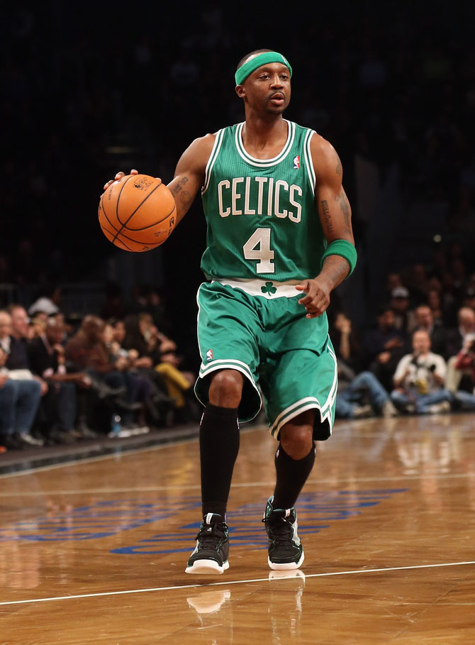 jason terry #4 green jersey